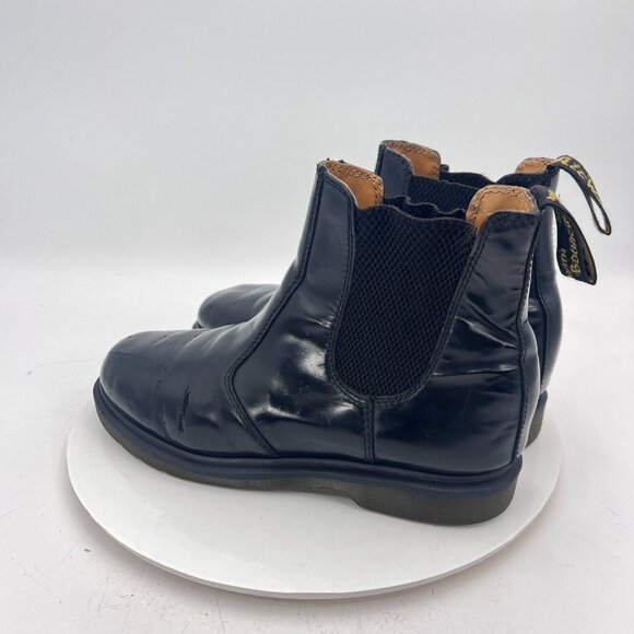 Dr. Martens Chelsea Boots main image 4